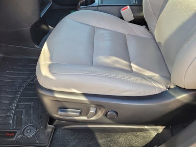 2015 Toyota Sienna Limited 8 Passenger