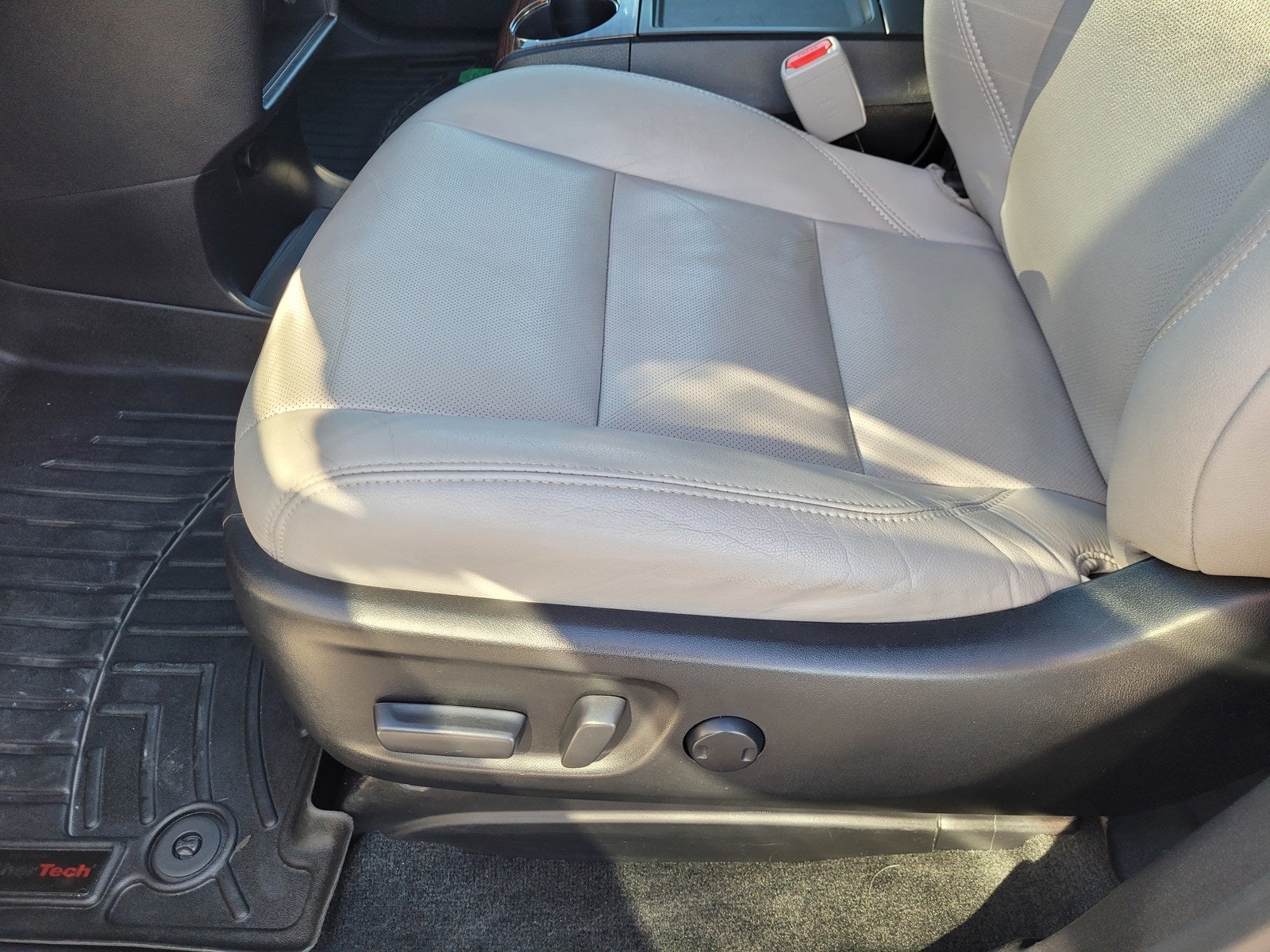 2015 Toyota Sienna Limited 8 Passenger