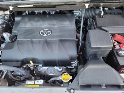 2015 Toyota Sienna Limited 8 Passenger
