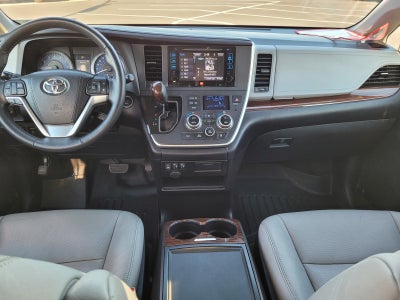 2015 Toyota Sienna Limited 8 Passenger
