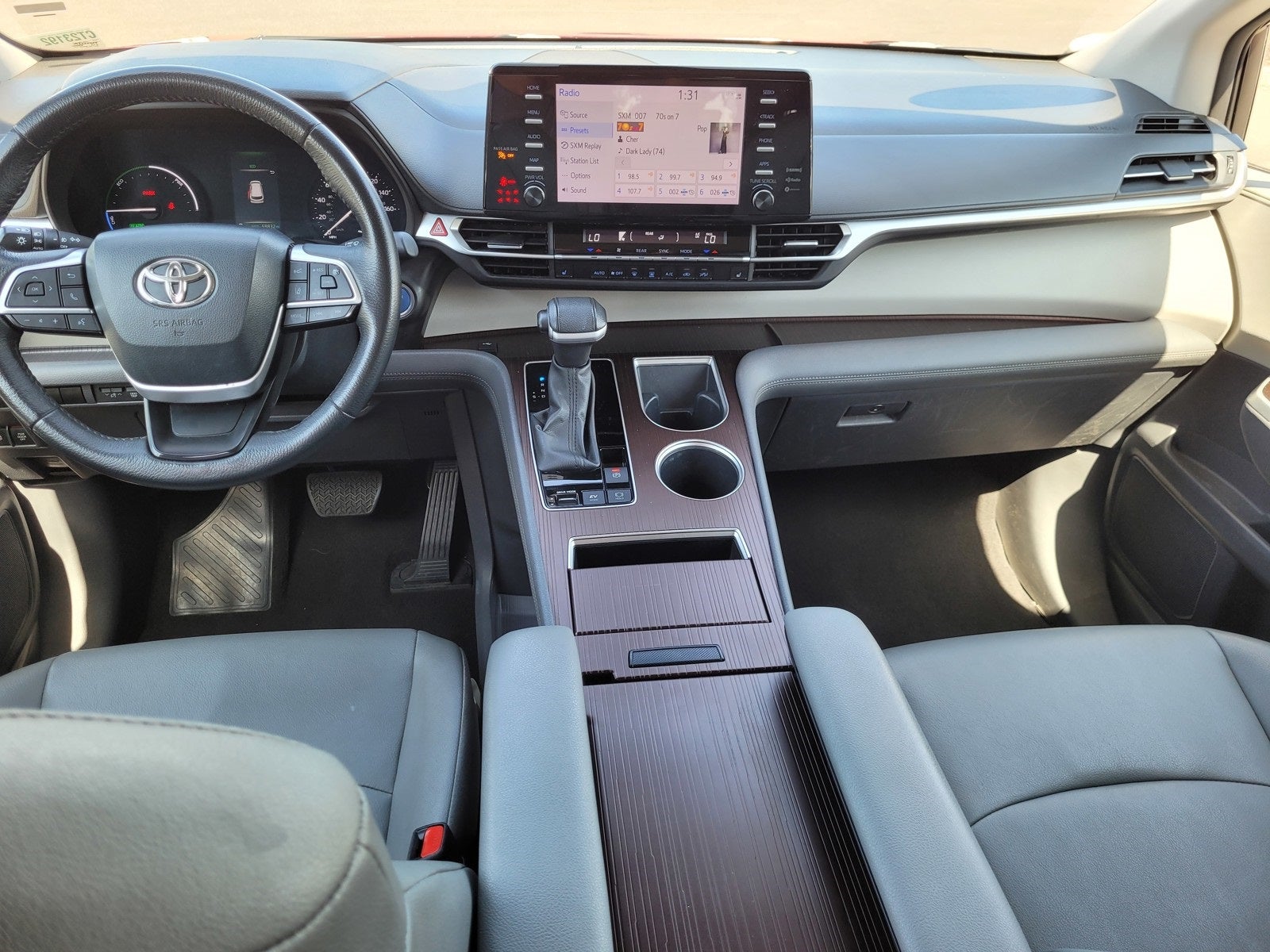 2023 Toyota Sienna XLE