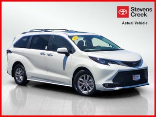 2026 Toyota Sienna XLE 8 Passenger