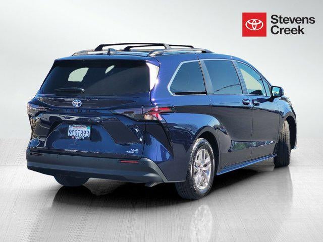 2023 Toyota Sienna XLE