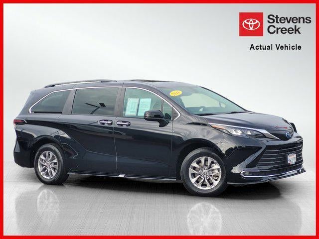2024 Toyota Sienna XLE 8 Passenger