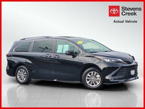 2024 Toyota Sienna XLE 8 Passenger