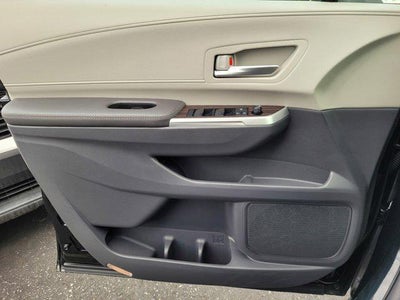 2024 Toyota Sienna XLE 8 Passenger