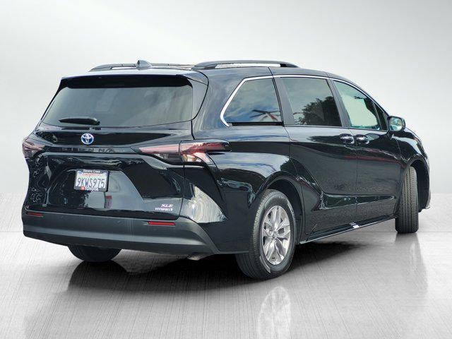 2024 Toyota Sienna XLE 8 Passenger