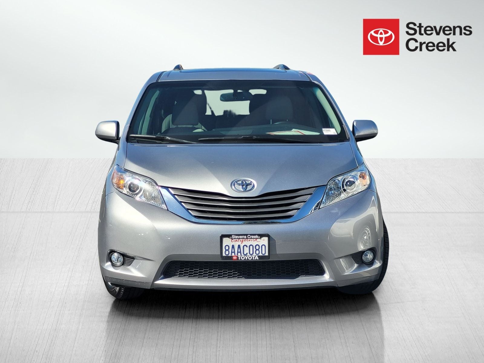 2017 Toyota Sienna XLE 8 Passenger