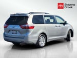 2017 Toyota Sienna XLE 8 Passenger