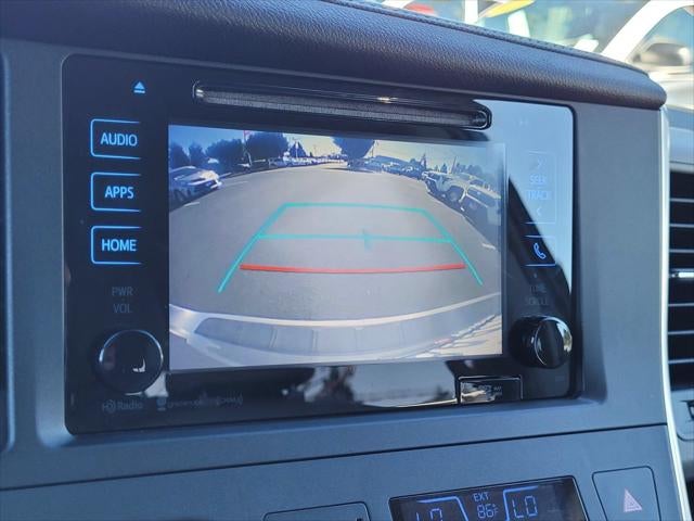2017 Toyota Sienna XLE 8 Passenger