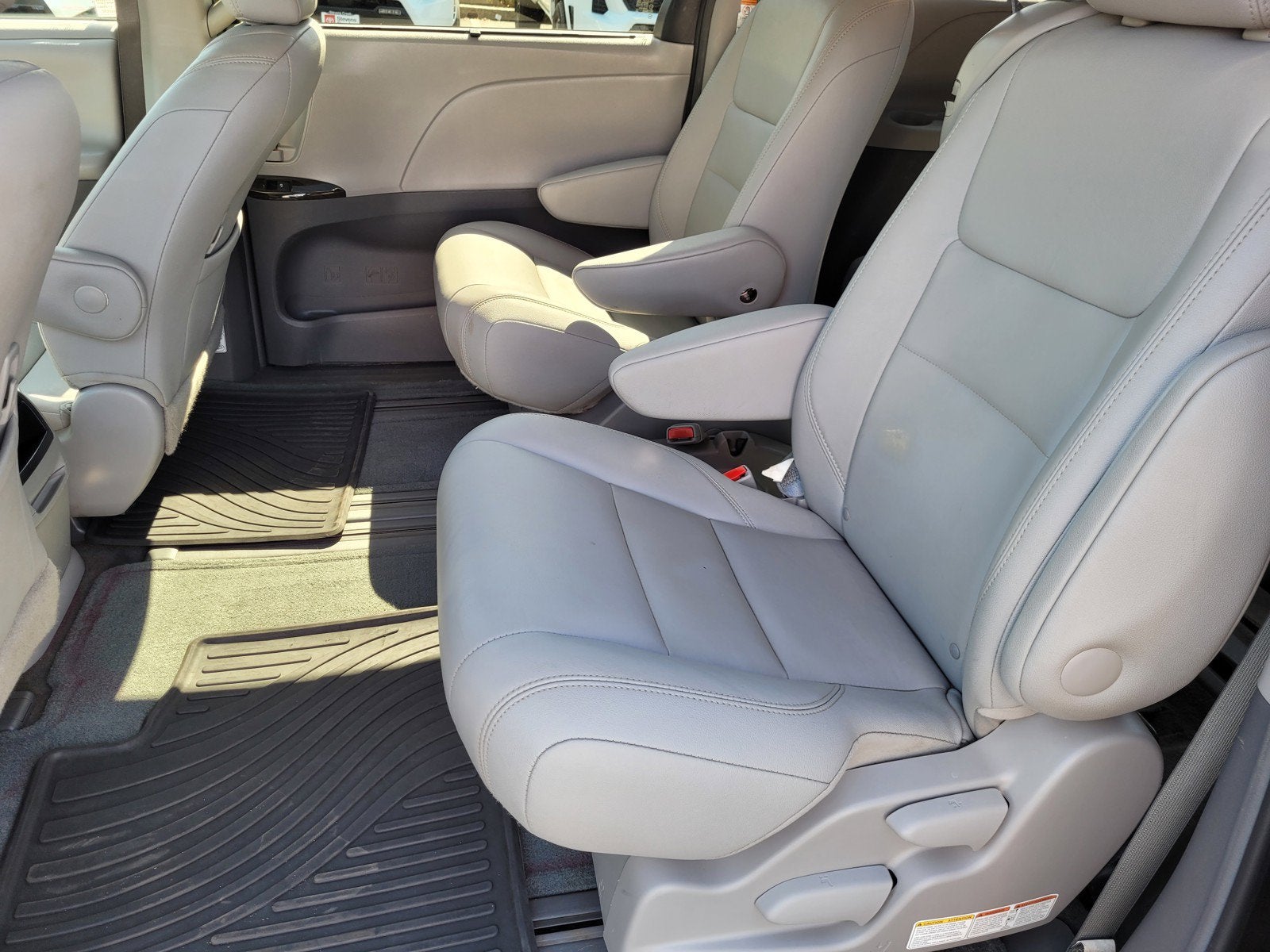 2017 Toyota Sienna XLE 8 Passenger