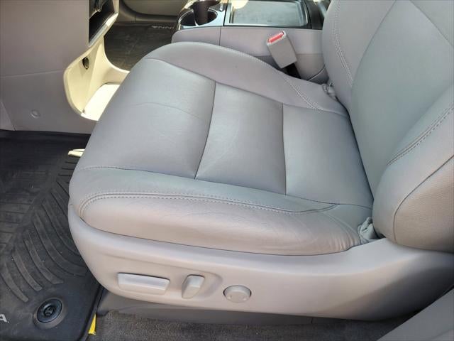 2017 Toyota Sienna XLE 8 Passenger