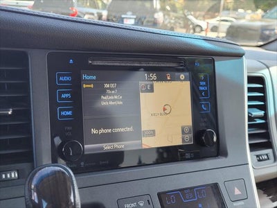 2017 Toyota Sienna XLE 8 Passenger