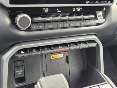 2022 Toyota Tundra Platinum