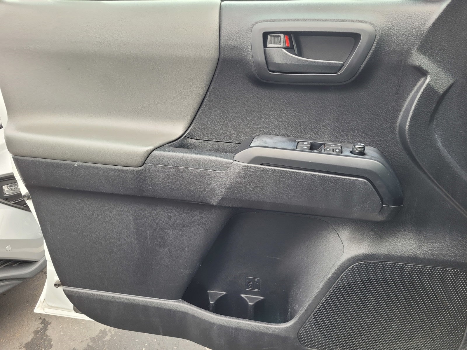 2020 Toyota Tacoma SR