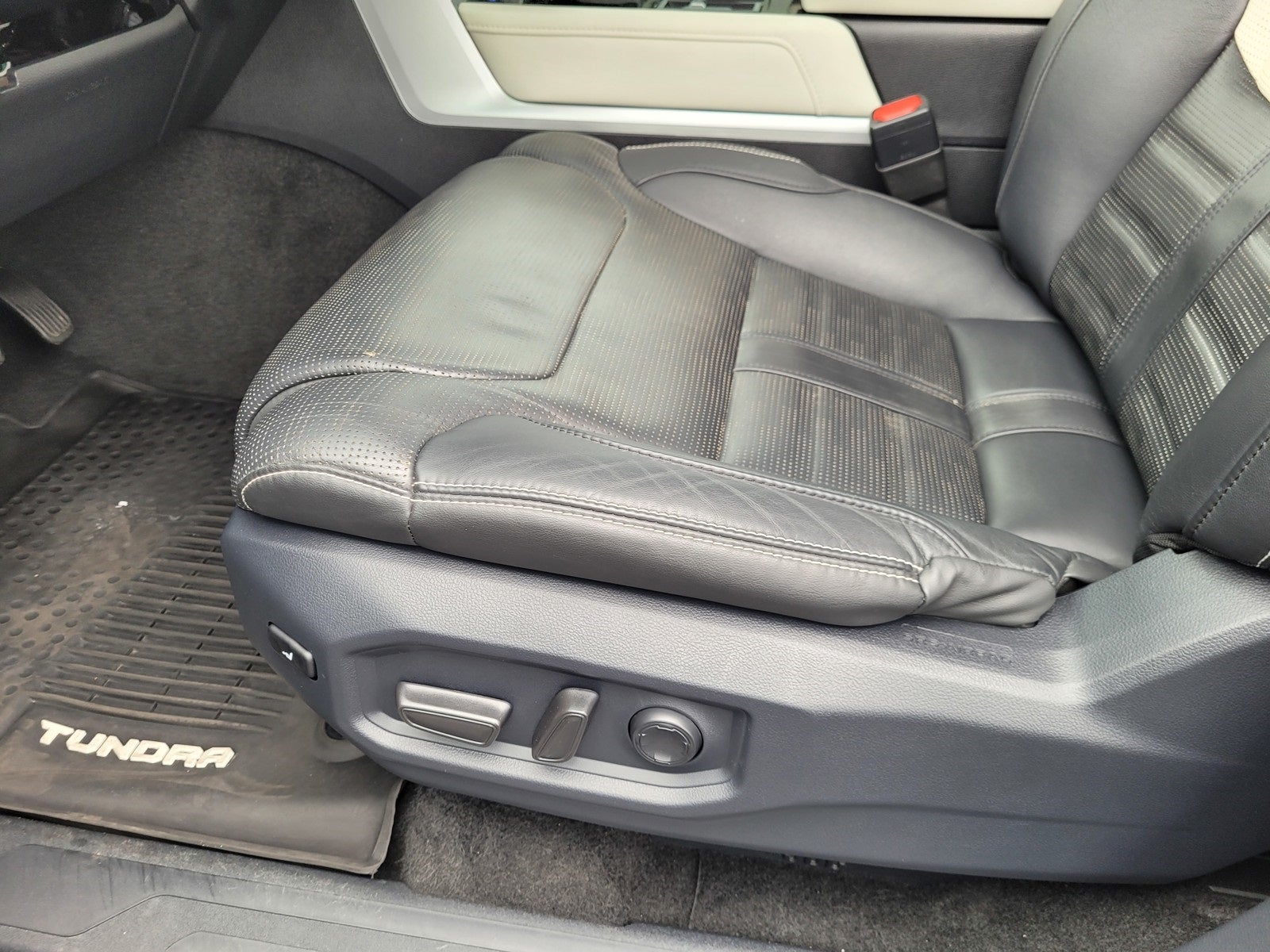 2022 Toyota Tundra Hybrid Capstone