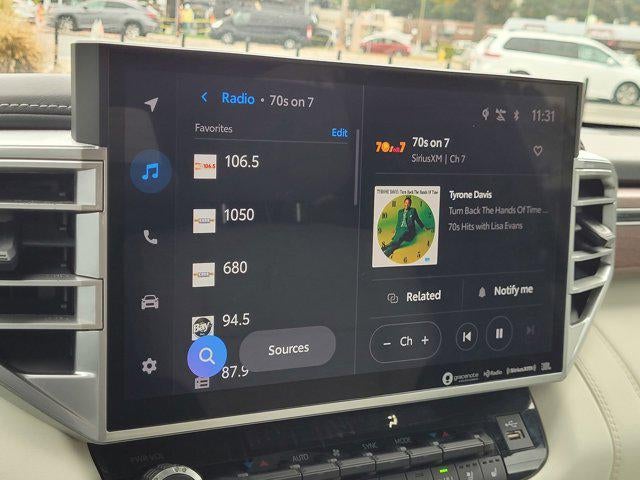 2022 Toyota Tundra Hybrid Capstone