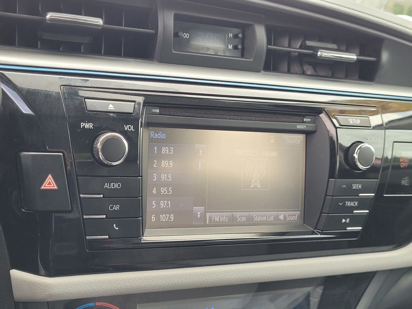 2016 Toyota Corolla LE Plus