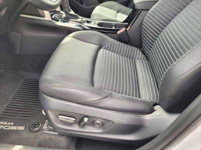 2024 Toyota Corolla Cross Hybrid XSE