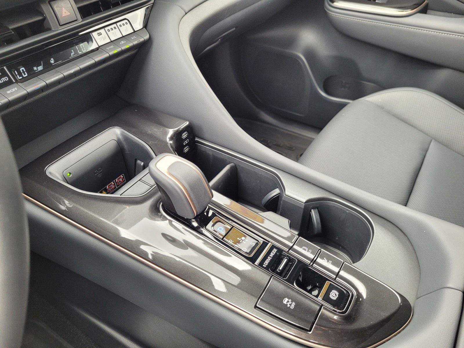2025 Toyota Crown Signia XLE