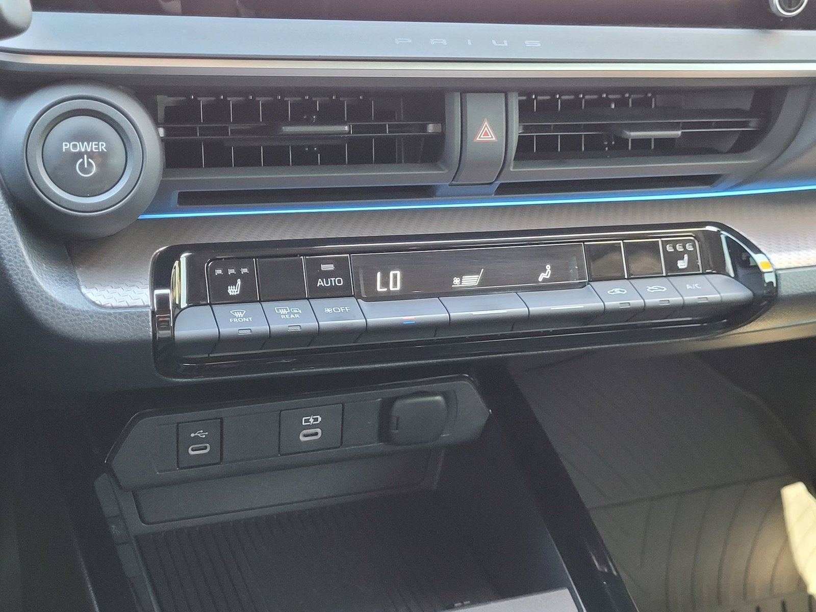 2024 Toyota Prius XLE