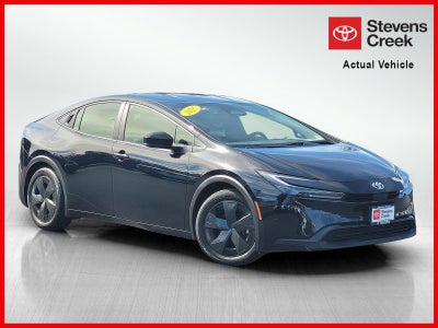 2025 Toyota Prius LE