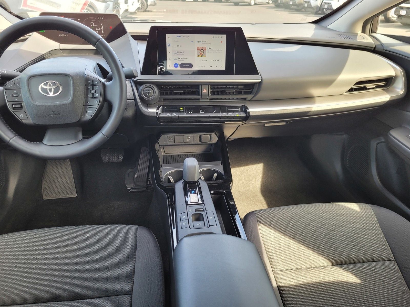 2025 Toyota Prius LE