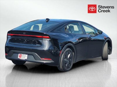 2025 Toyota Prius LE