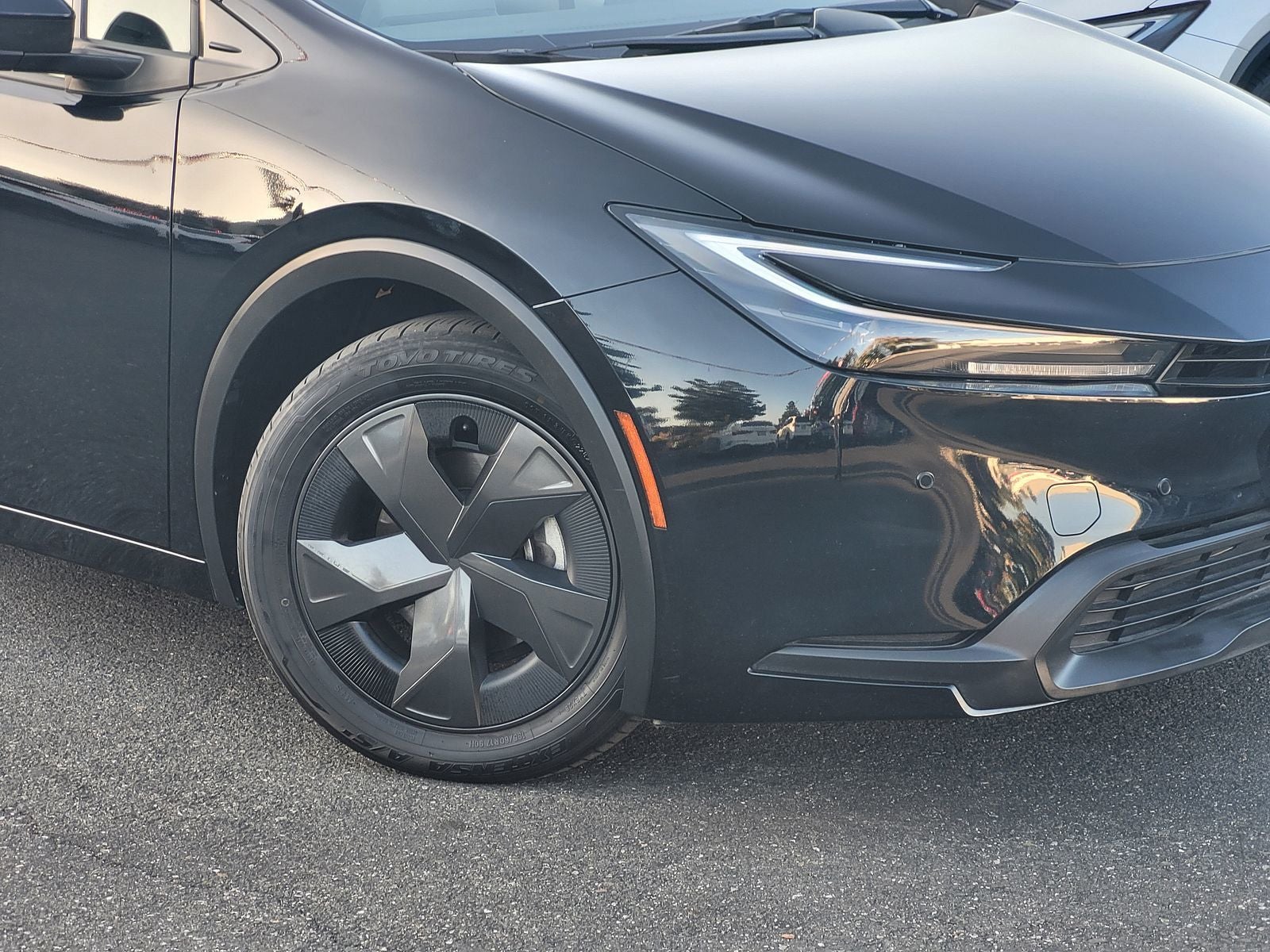 2025 Toyota Prius LE