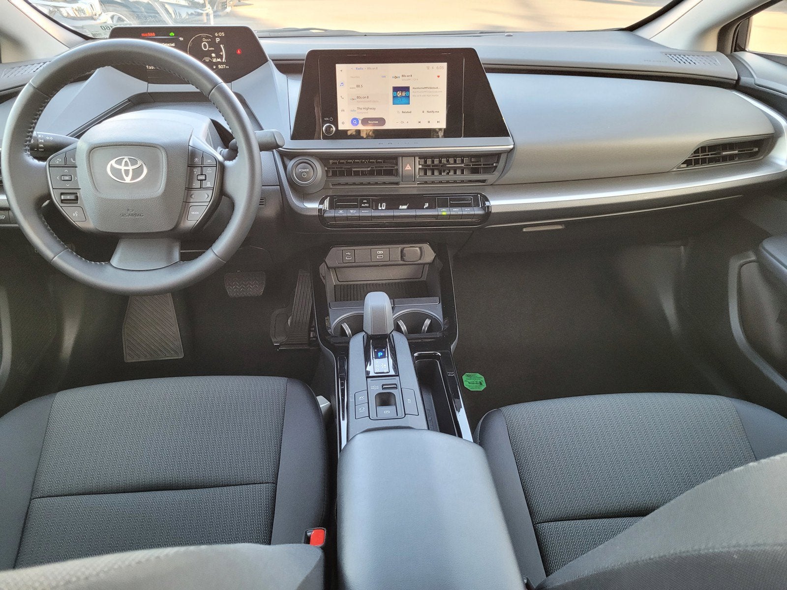 2025 Toyota Prius LE
