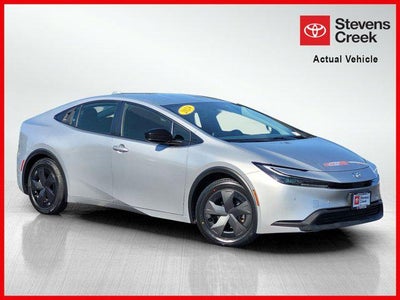 2024 Toyota Prius LE