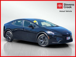 2025 Toyota Prius LE