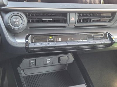 2025 Toyota Prius LE