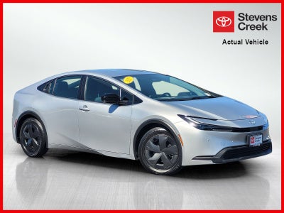 2025 Toyota Prius LE