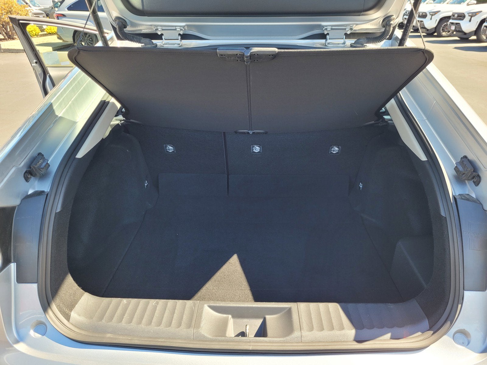 2025 Toyota Prius LE