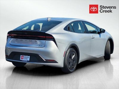 2025 Toyota Prius LE