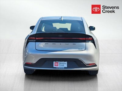 2025 Toyota Prius LE
