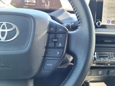 2025 Toyota Prius LE