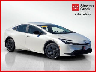 2025 Toyota Prius LE
