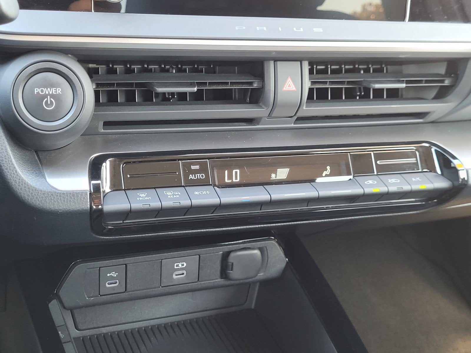 2023 Toyota Prius LE