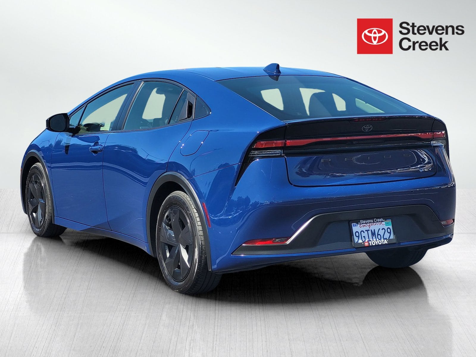 2023 Toyota Prius LE