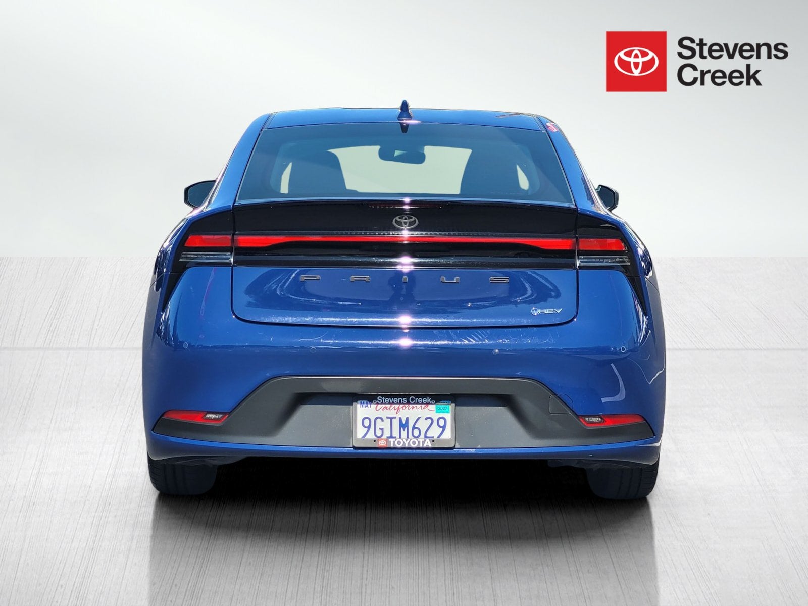 2023 Toyota Prius LE