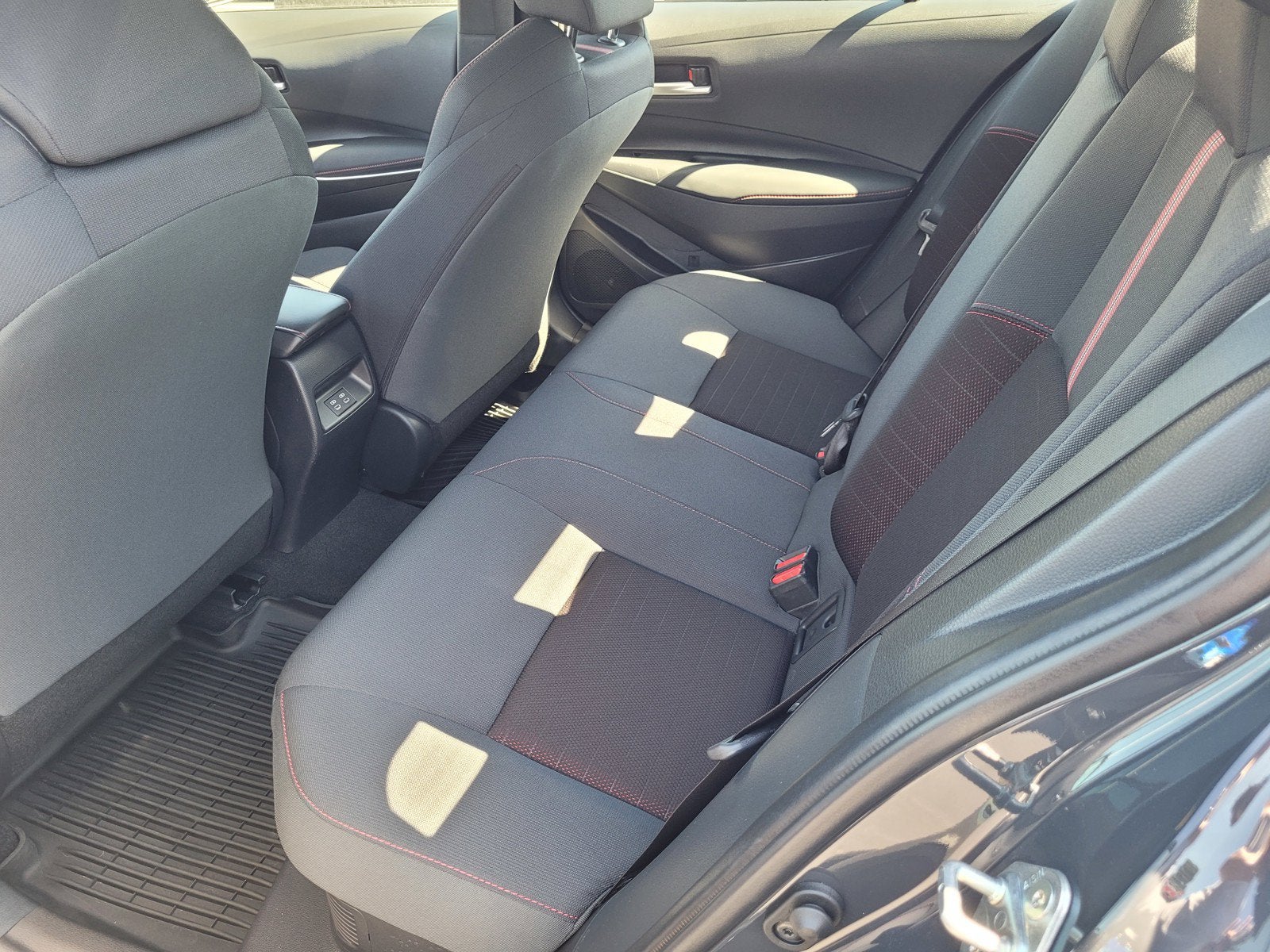 2025 Toyota Corolla Hybrid SE