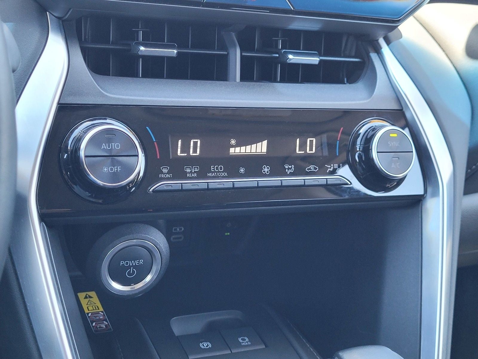 2024 Toyota Venza LE