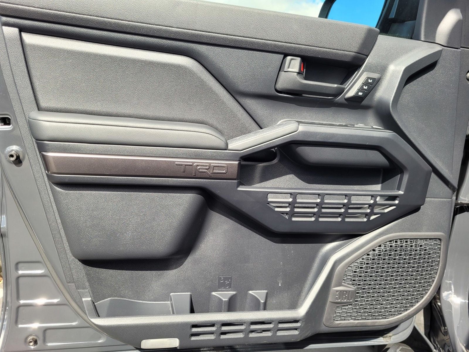 2025 Toyota 4Runner i-FORCE MAX Hybrid TRD Off Road Premium