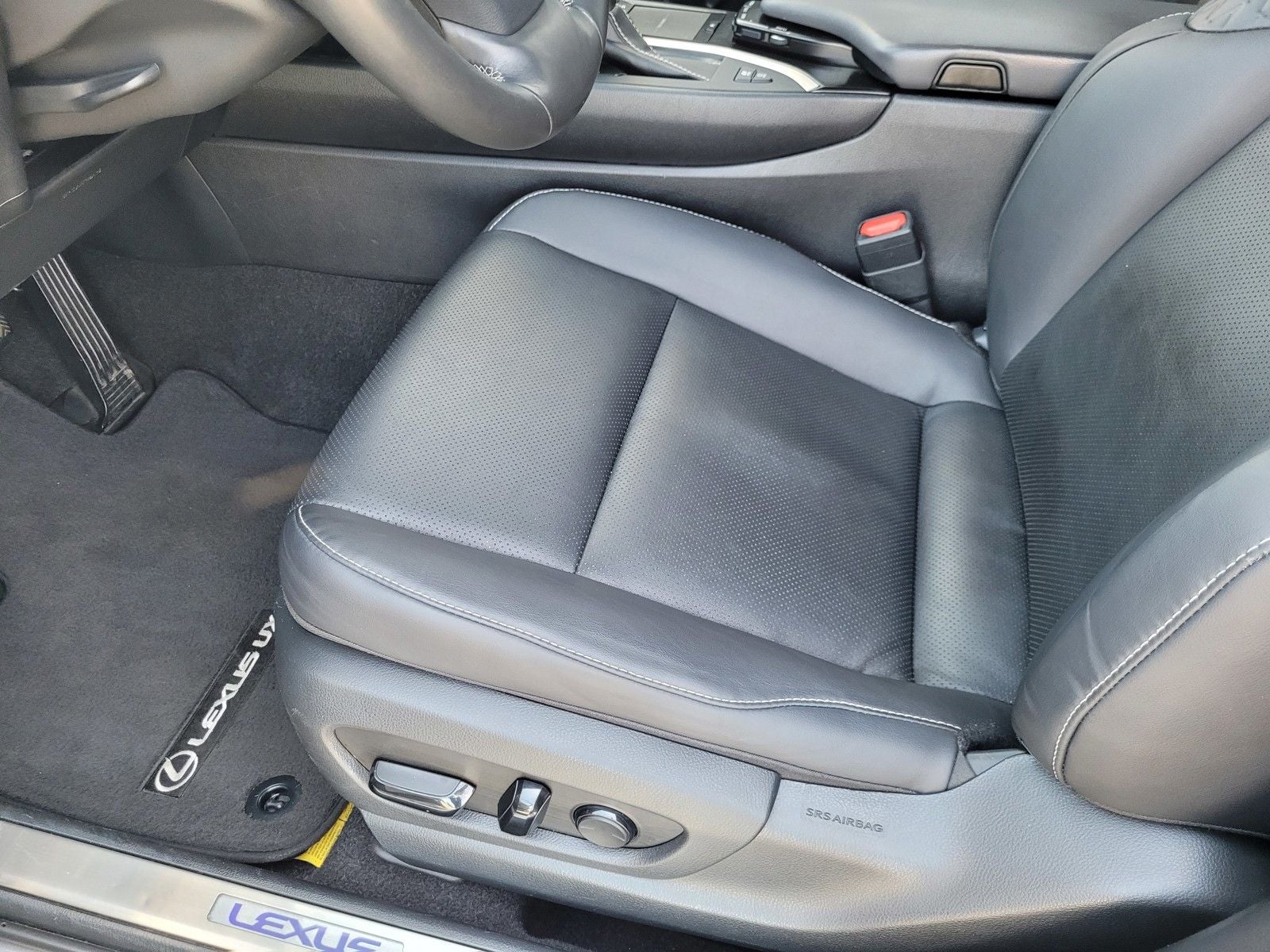 2020 Lexus UX 250h Base