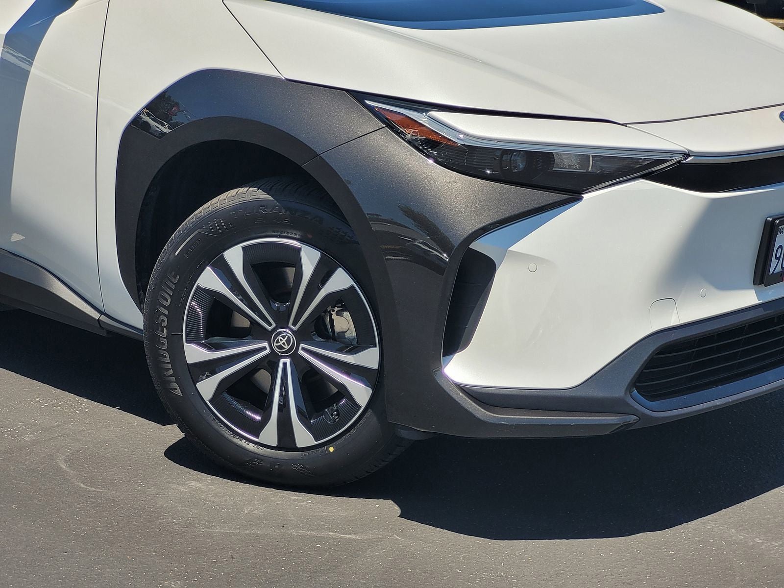 2023 Toyota bZ4X XLE