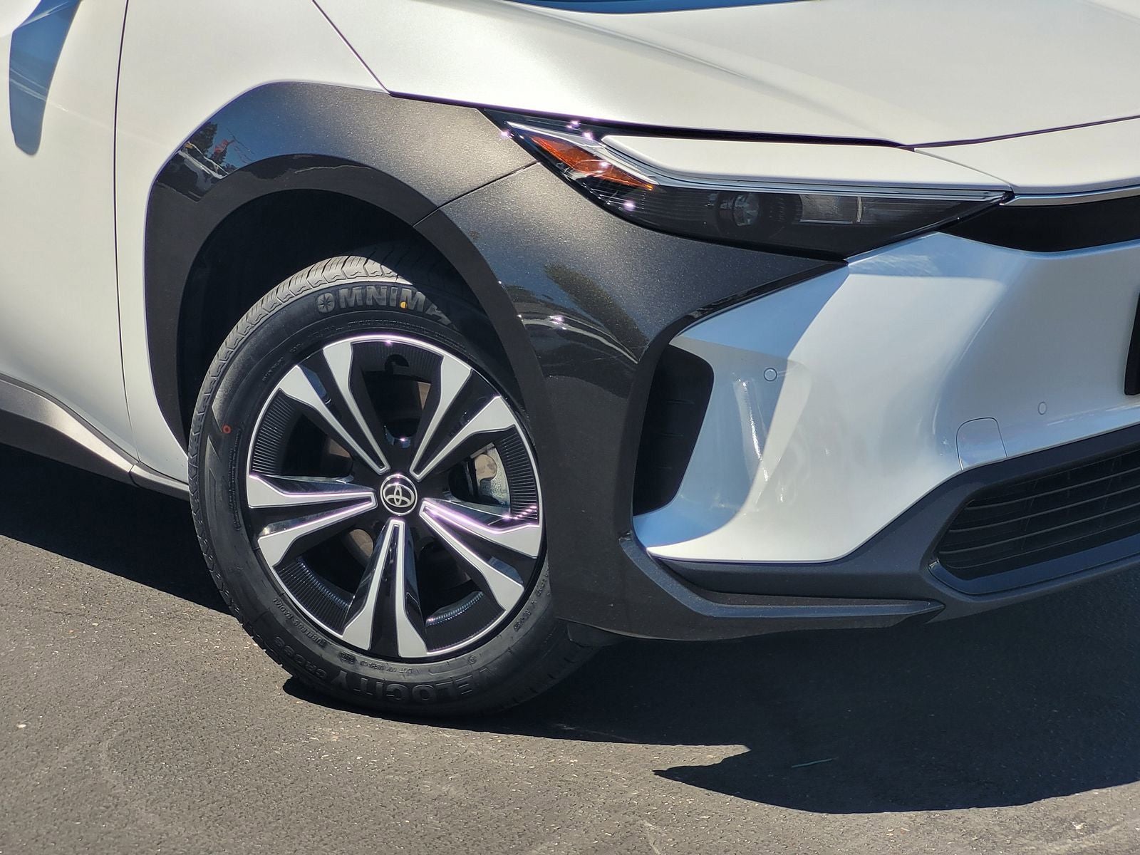 2023 Toyota bZ4X XLE