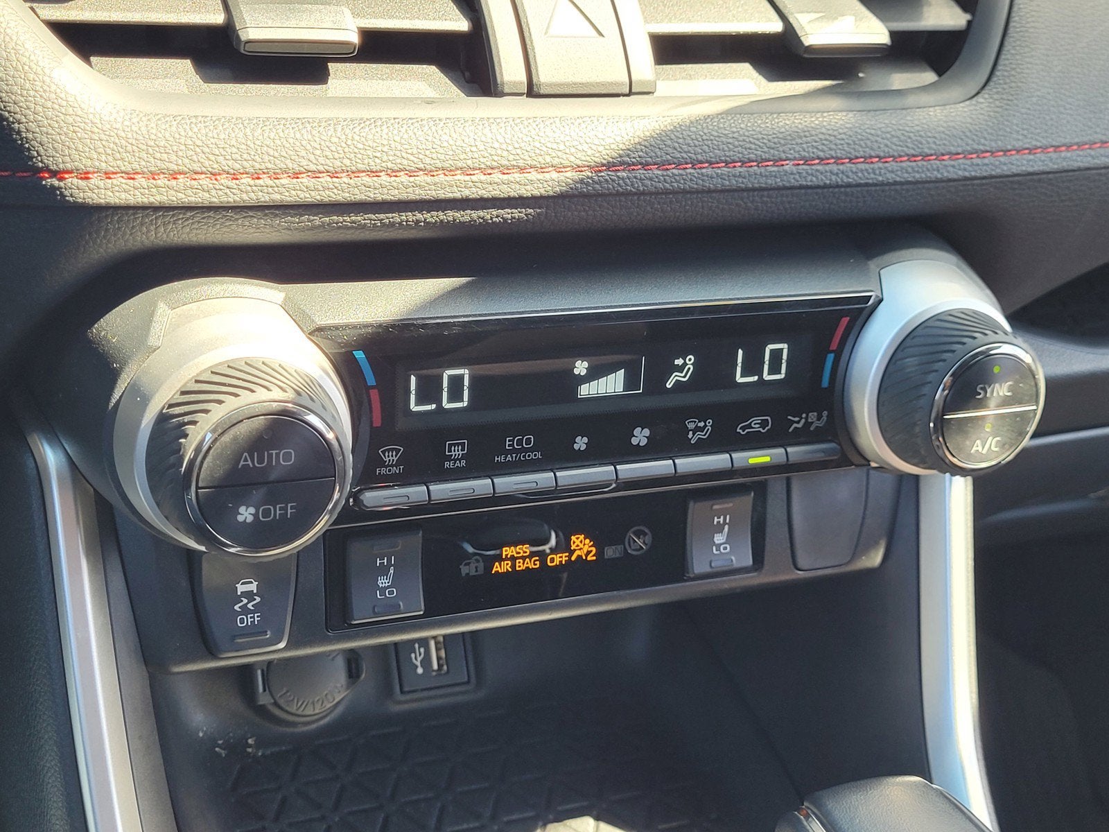 2024 Toyota RAV4 Prime SE