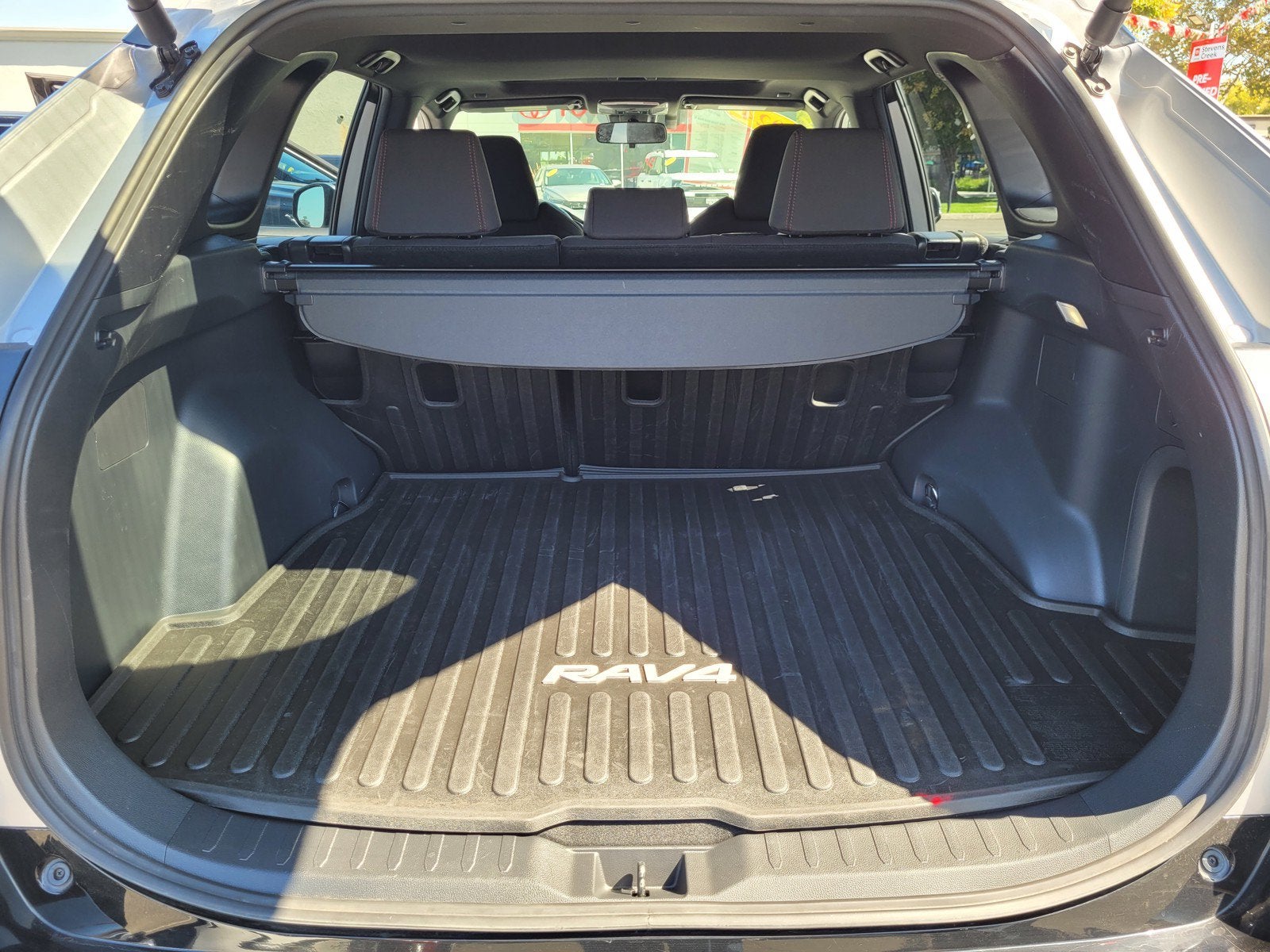 2024 Toyota RAV4 Prime SE